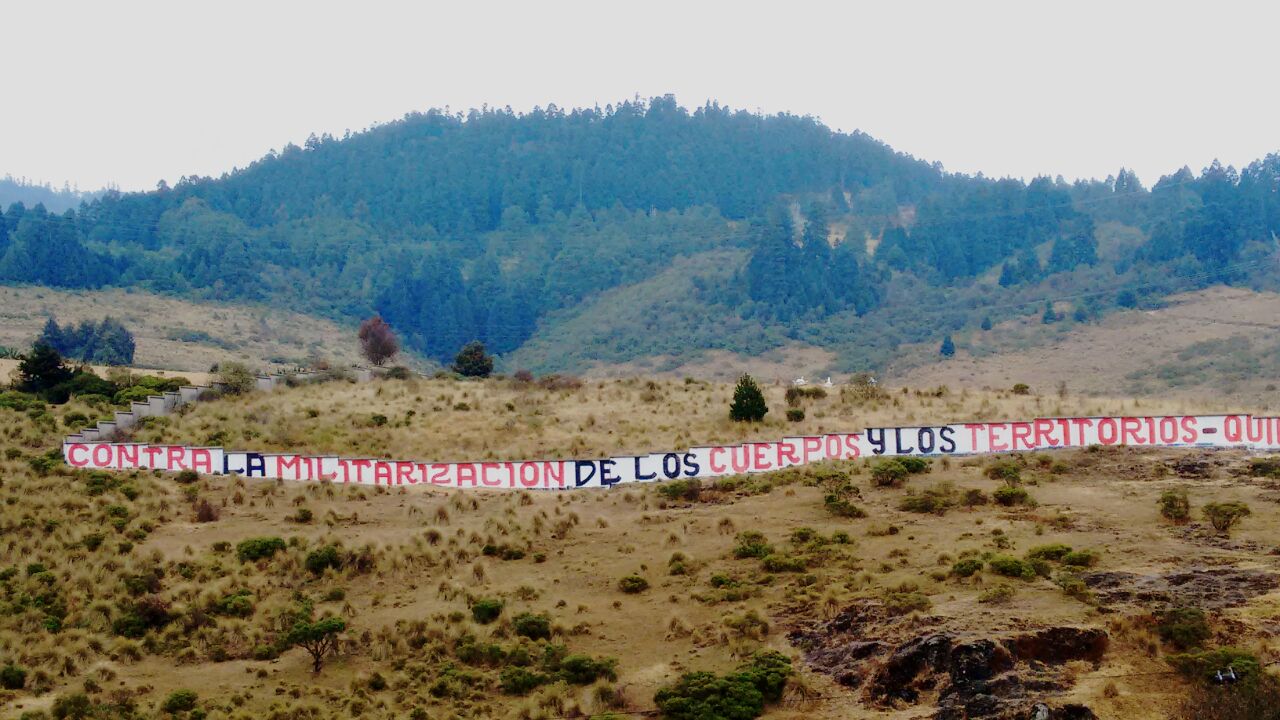 Acción contra la militarización de los cuerpos y territorios en Huitzizilapan México