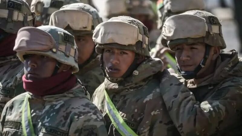 HAY QUE HACER PATRIA: NO MANDES A TU HIJO AL CUARTEL